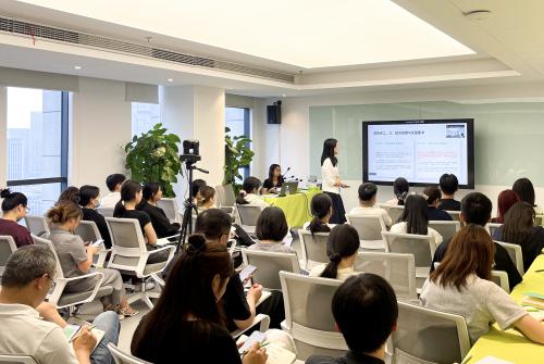 京衡动态 | 黄彩芳律师受邀为顾问单位作“医疗器械电商平台法律风险防范与合规培训”专题讲座