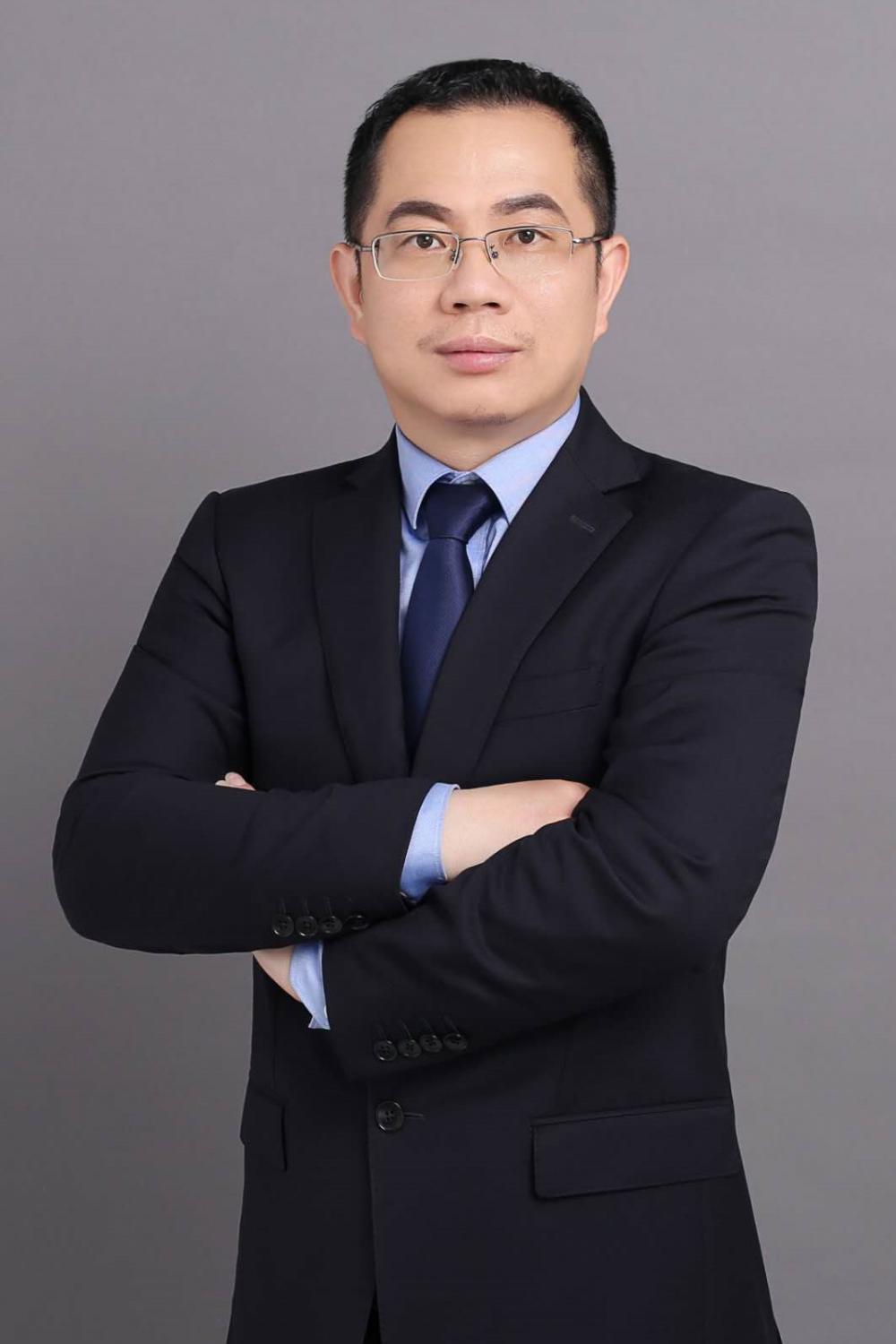 何玉平