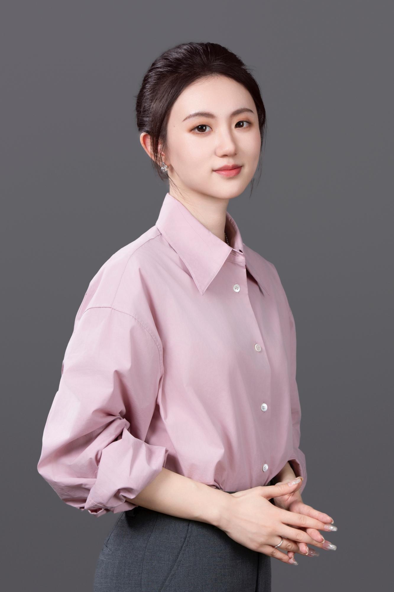 李雨施
