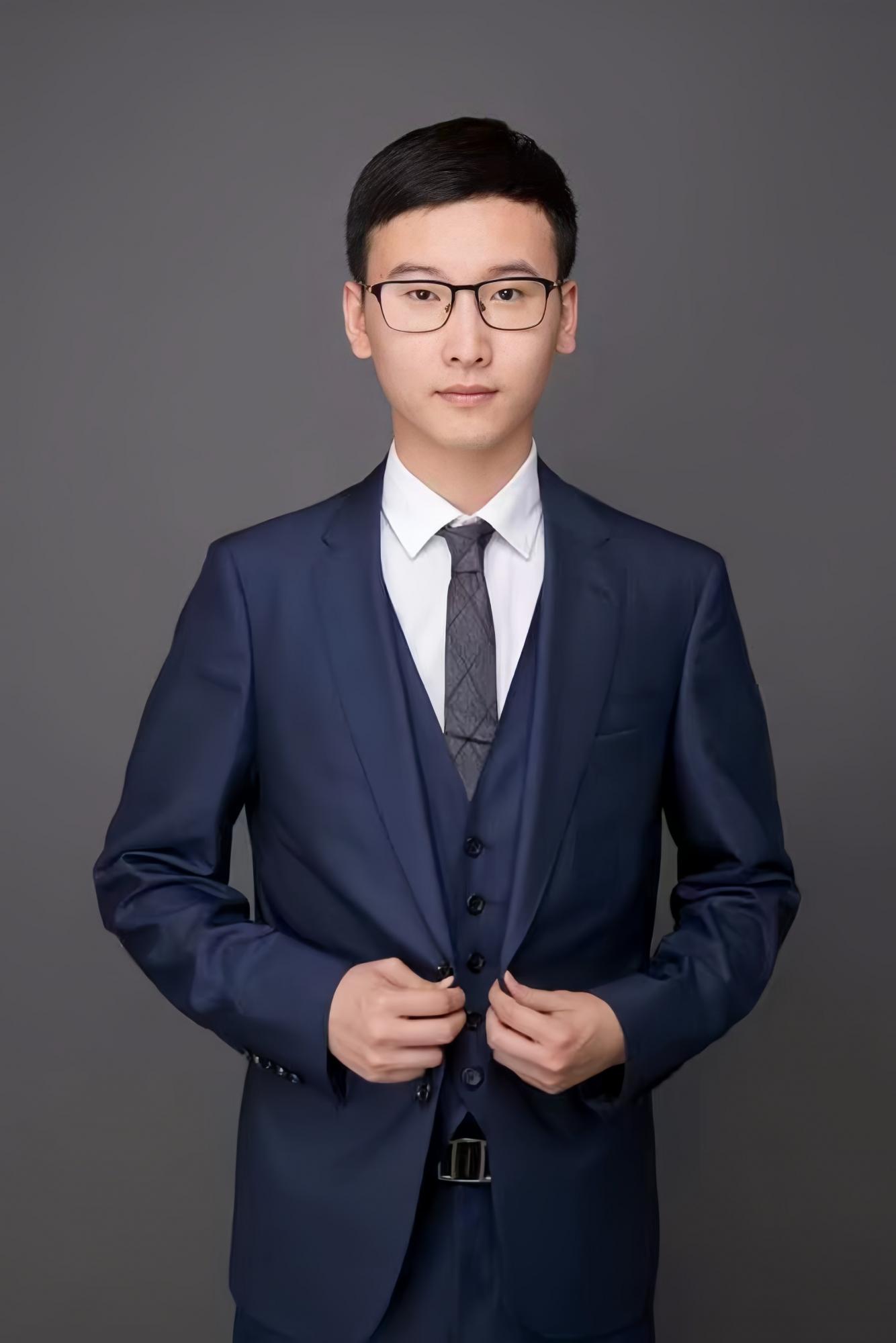 贾皓然