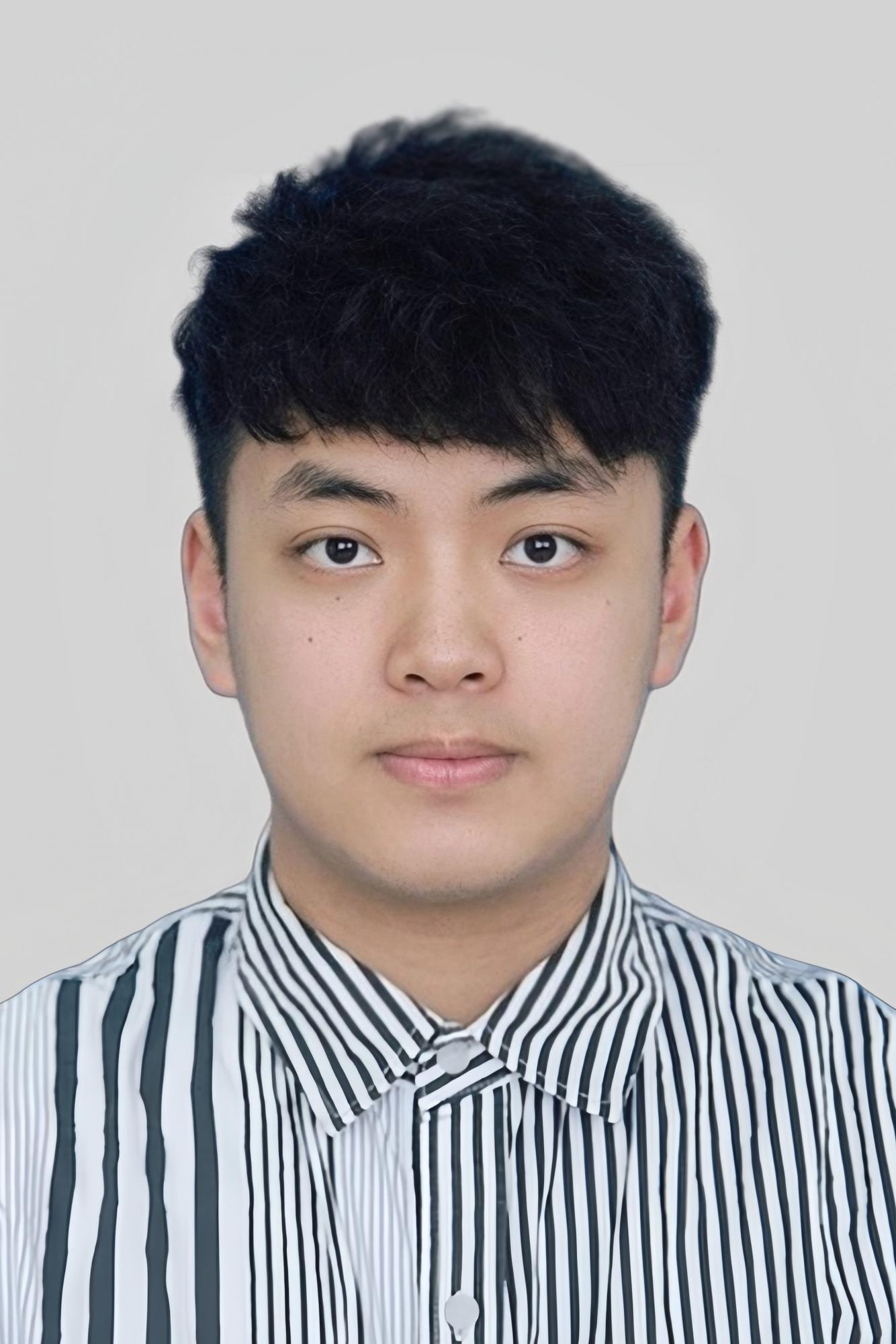王逸新