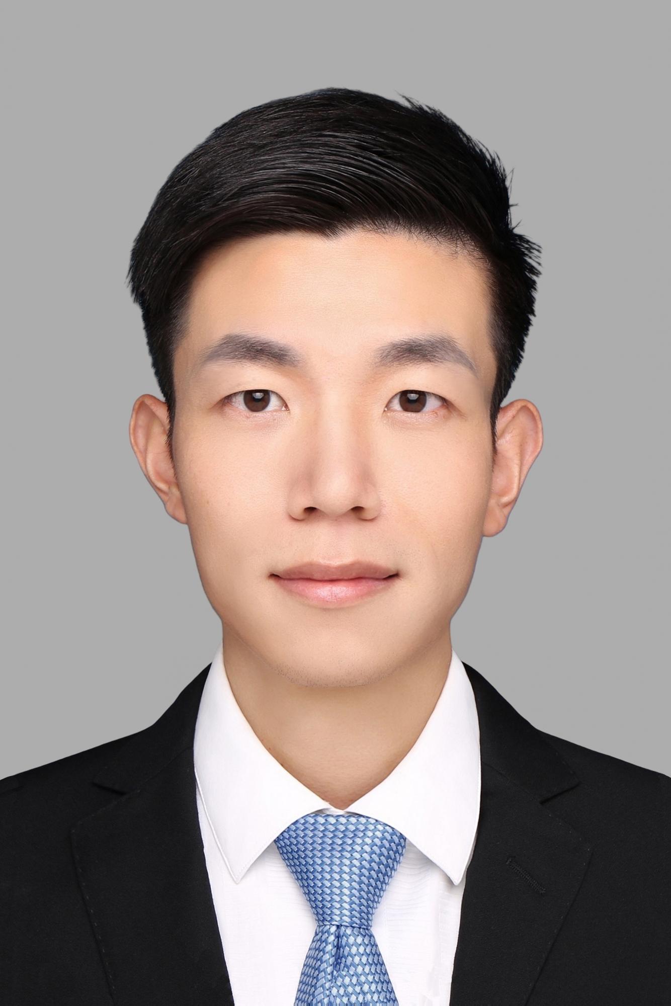 沈志文