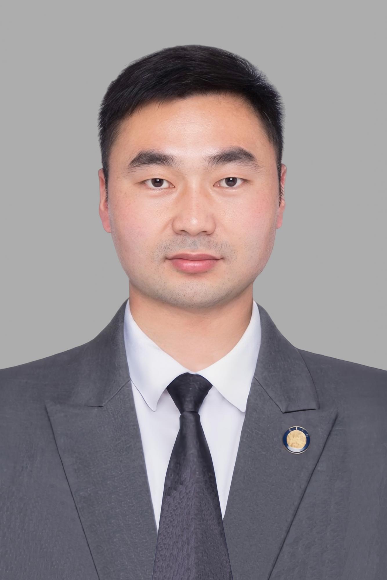 张皓然