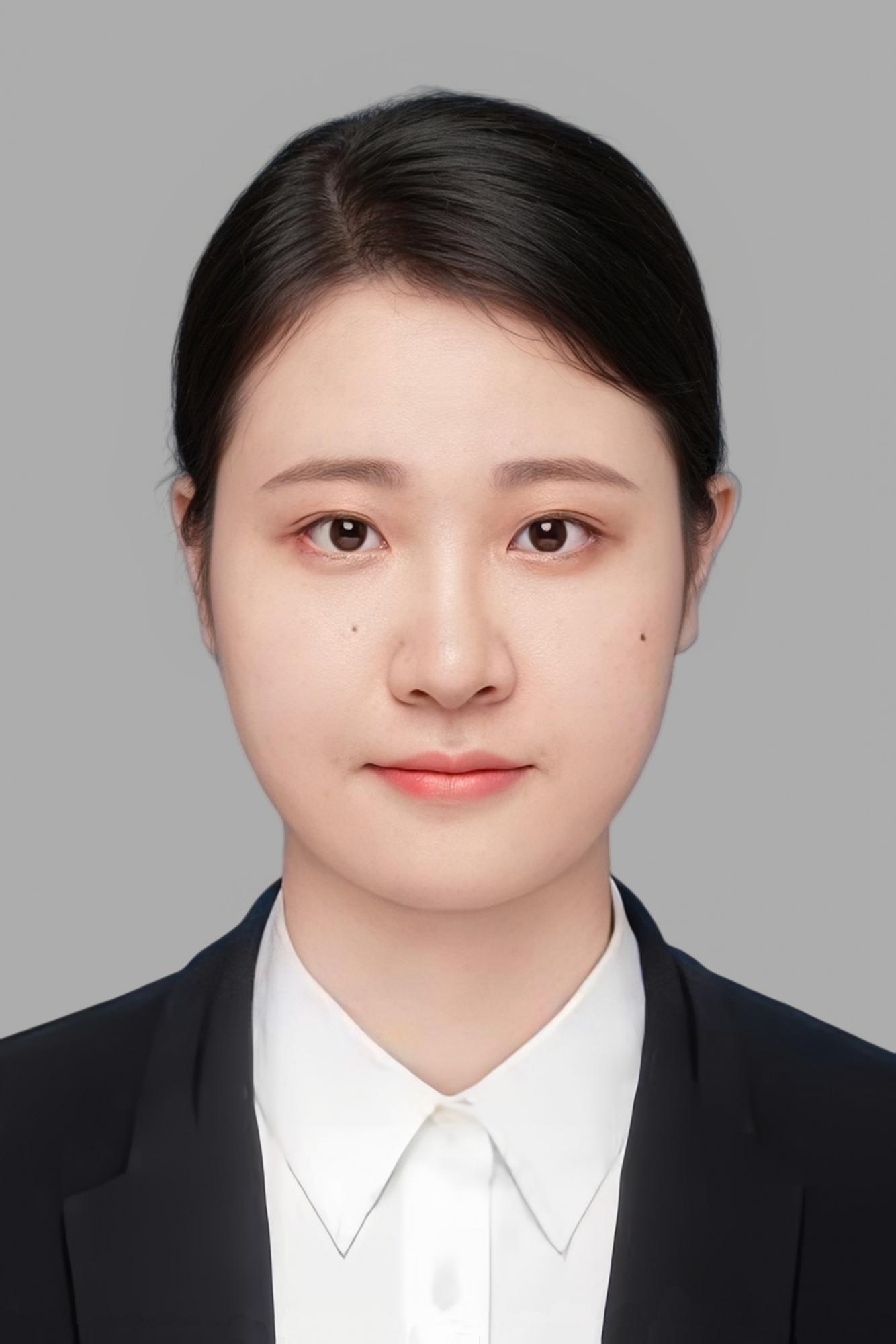 黄雨欣