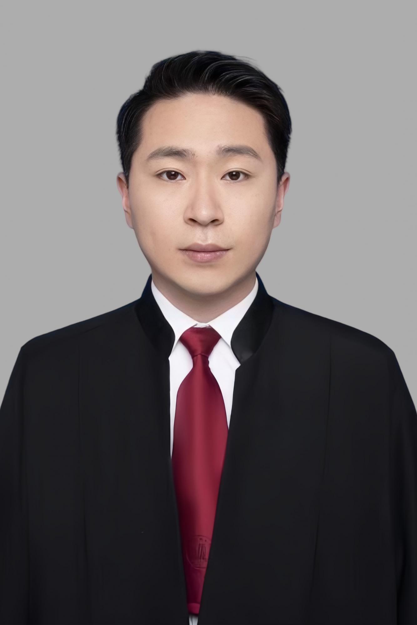 李亚哲