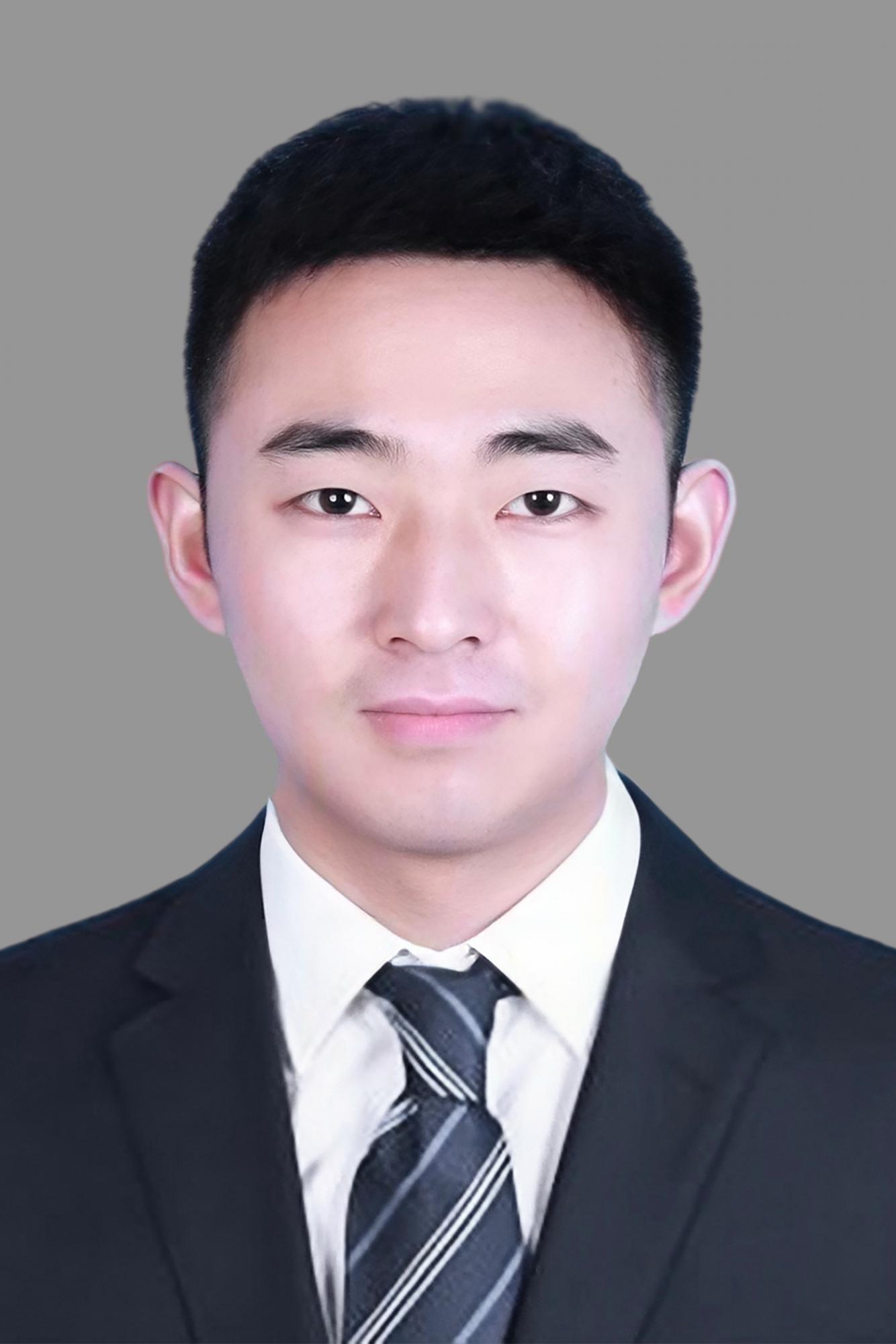 王亚伟
