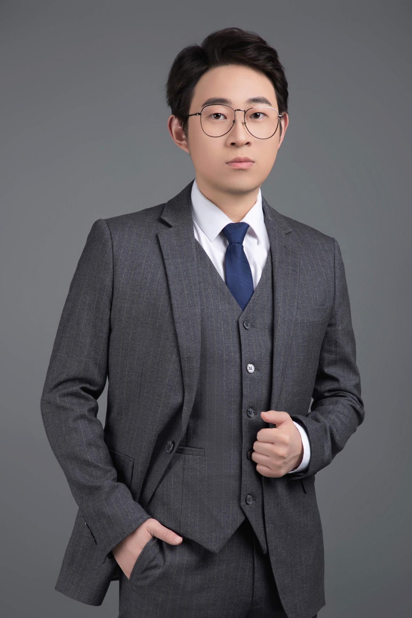 范昕嘉