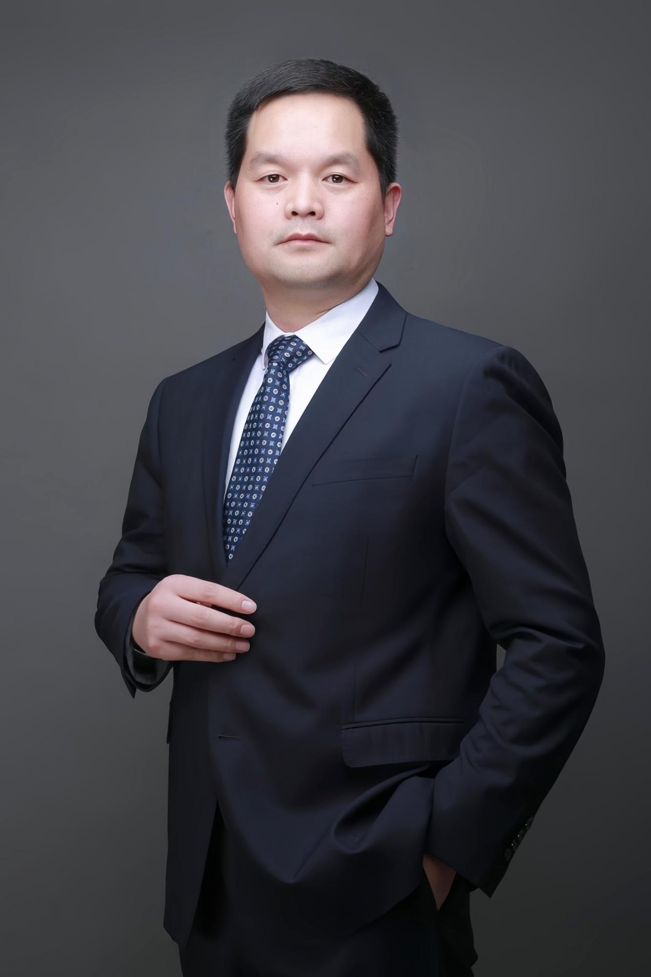 张新士