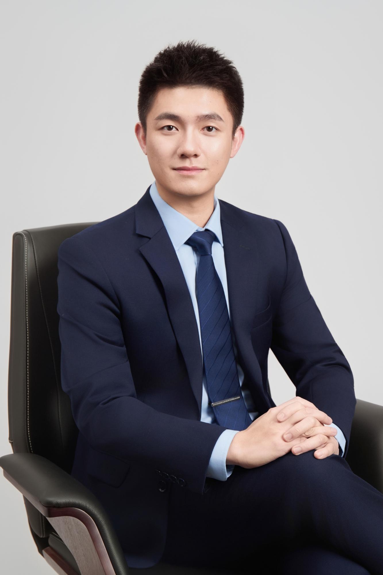 靖少鹏